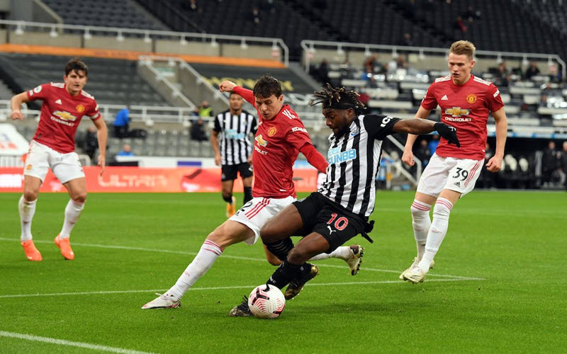 So sánh phong độ 2 đội Man Utd vs Newcastle Utd
